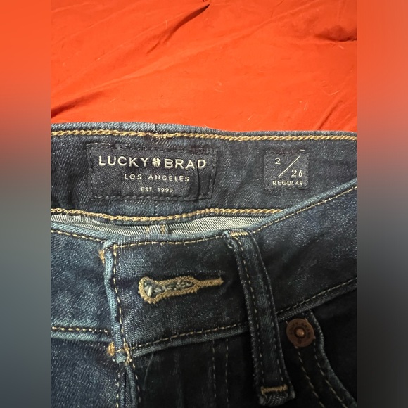 Women’s Lucky Brand Jean size 26 - Picture 2 of 2